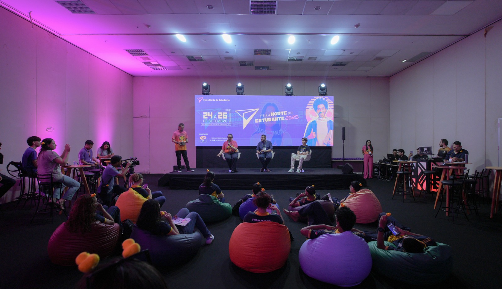FNE 2026 abre vagas para escolas participarem de feira gratuita