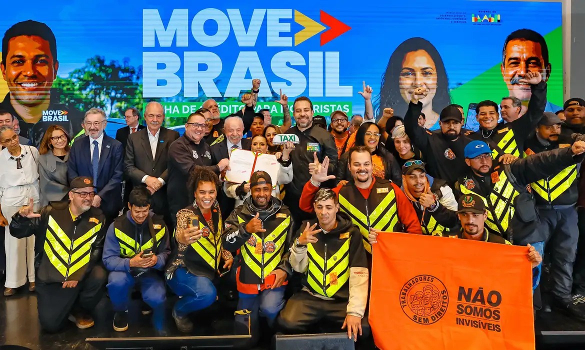 Motoristas de apps terão crédito facilitado para comprar carro novo