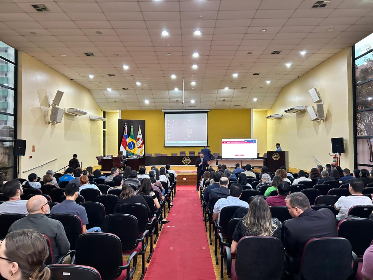 Ministério Público do Amazonas investe em inteligência artificial para eficiência