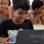 Internet gratuita chega a milhares de escolas públicas brasileiras