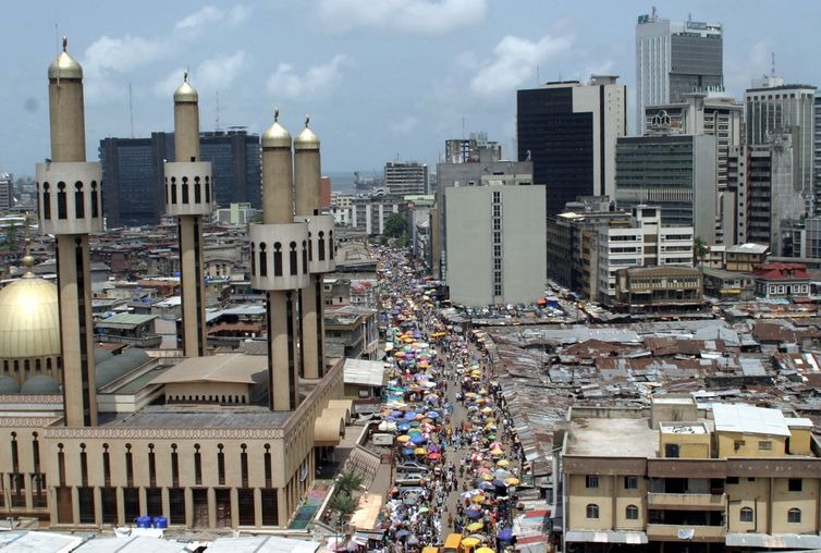 Parcerias com a China transformam infraestrutura na África