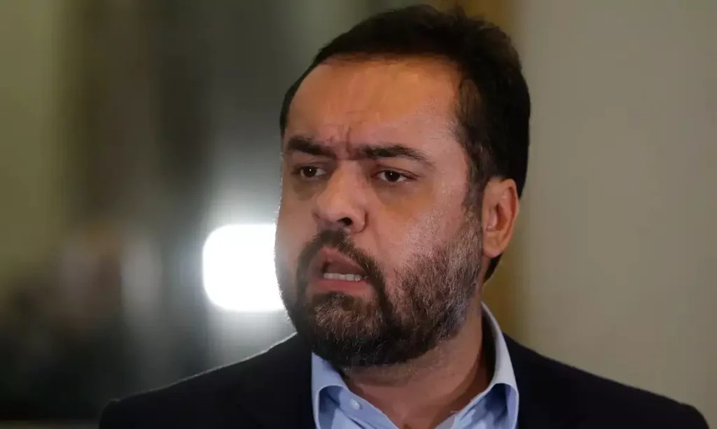 Polícia Federal mira Cláudio Castro em operação sobre fundos do Banco Master