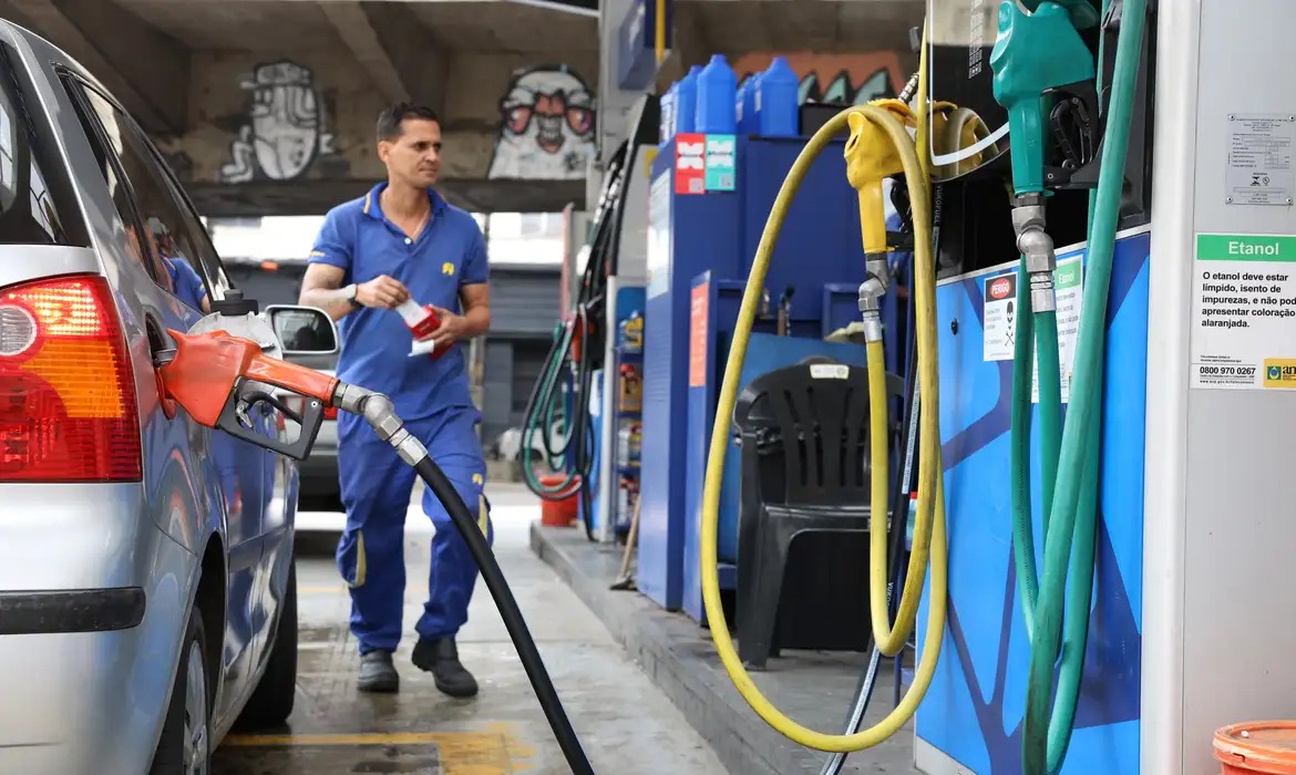 Medida provisória garante desconto no preço da gasolina