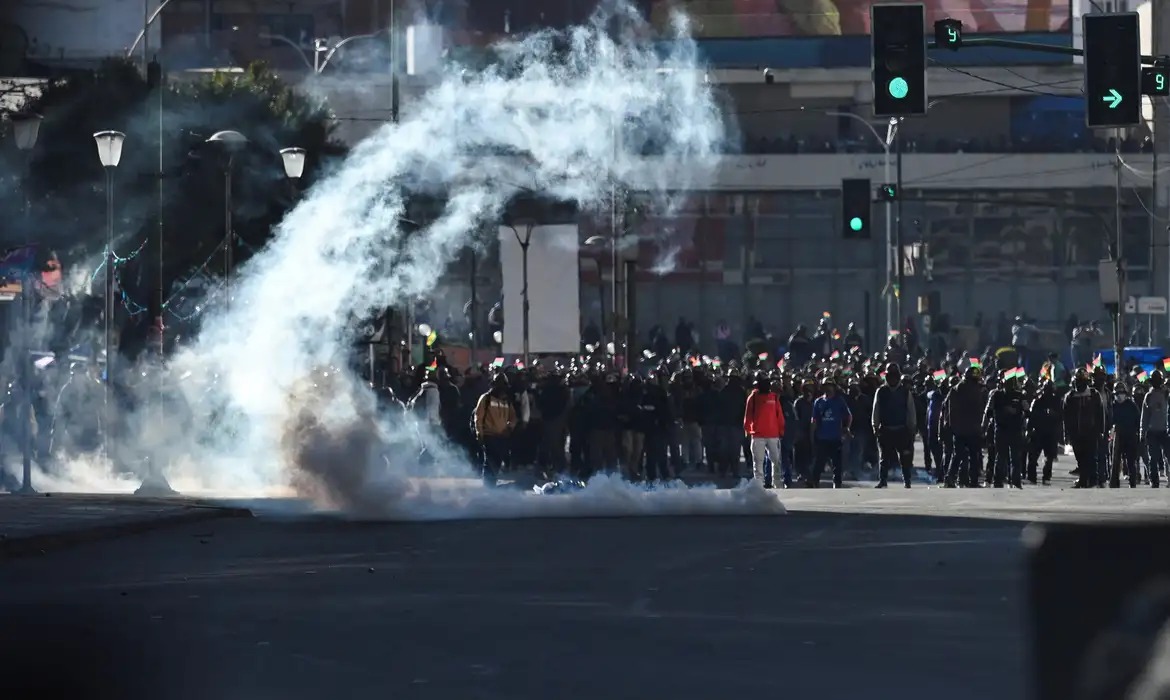 Lei revogada na Bolívia havia sido criada após crise de Evo Morales