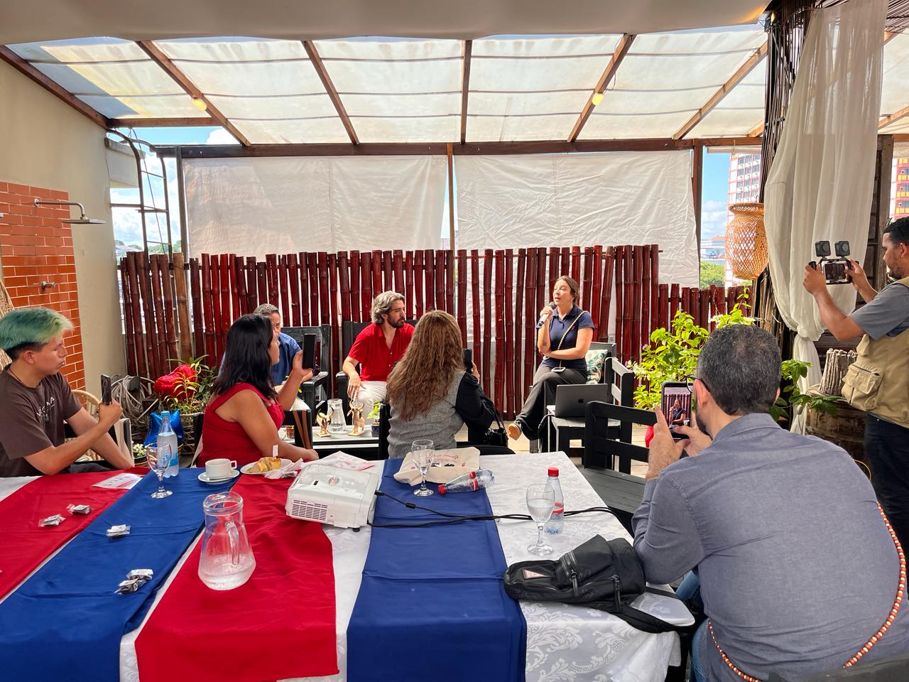 Festival de Parintins impulsiona renda extra e educação financeira