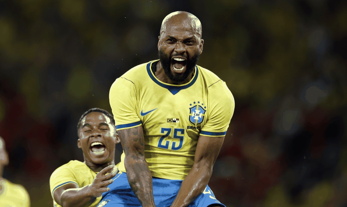 Brasil faz 6 gols no Panamá e anima torcida para Copa