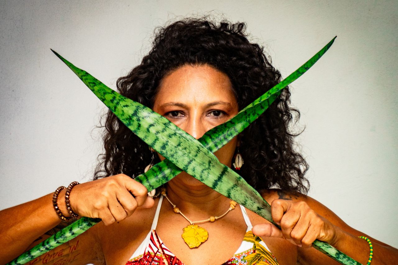 Bar Encruzilhada recebe show especial de Vívian