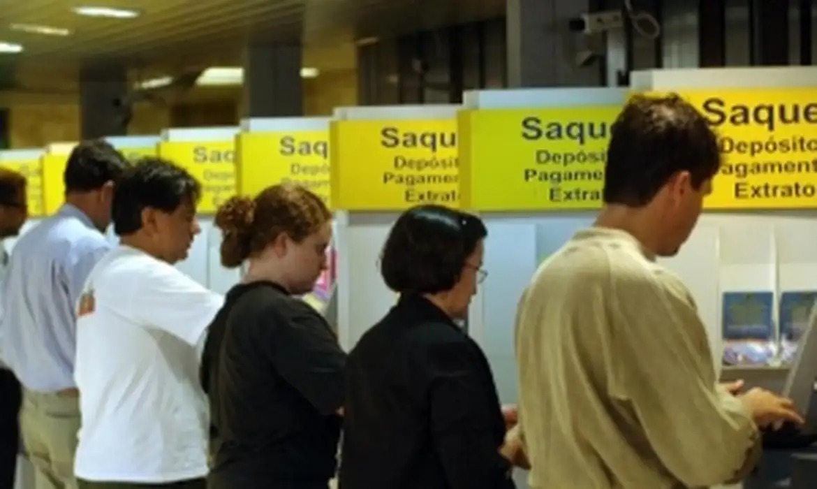 Autoatendimento bancário segue disponível