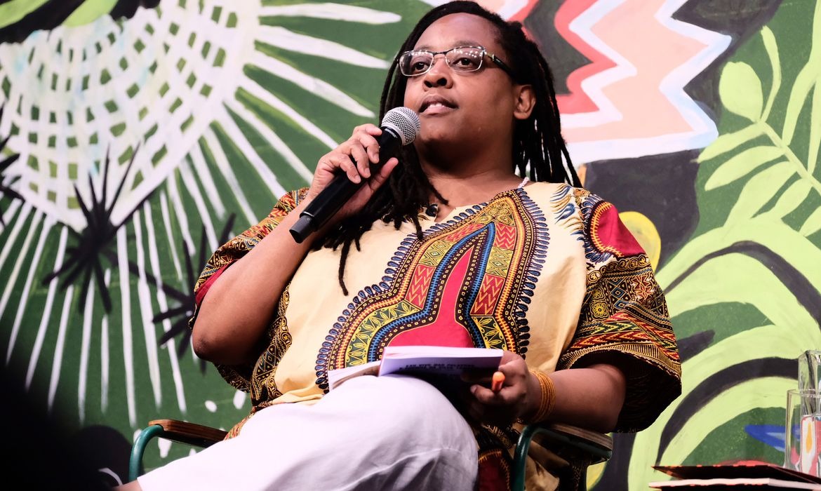 Evento literário destaca autoras negras