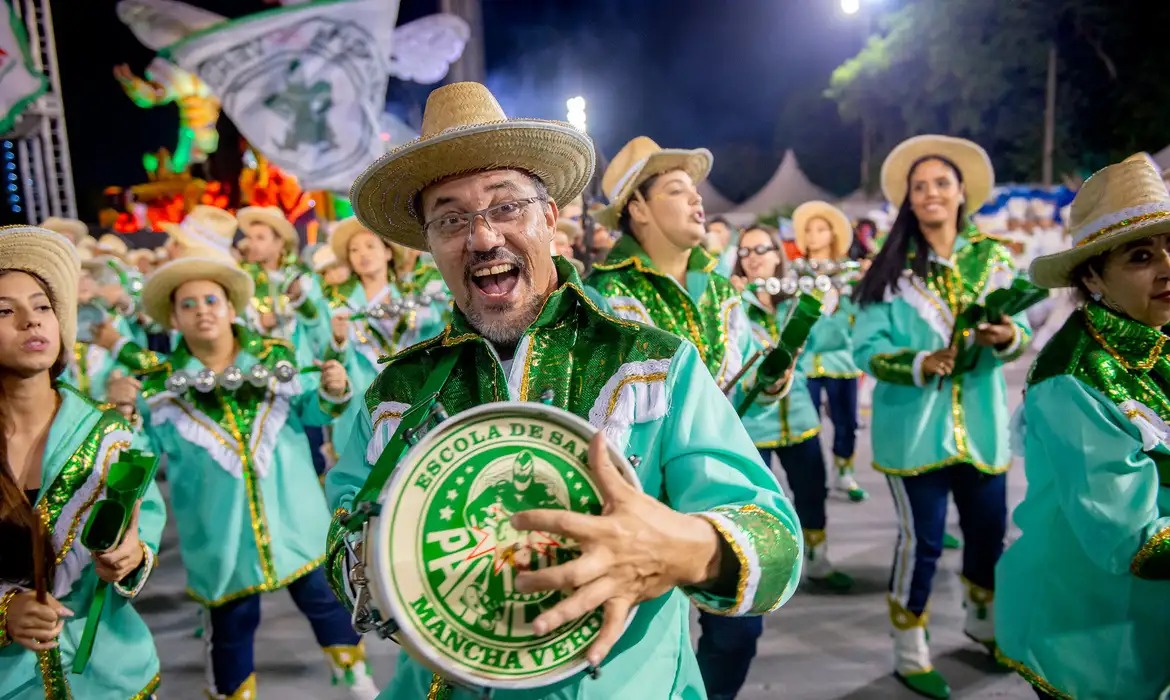 Carnaval pode impulsionar turismo fora dos grandes centros