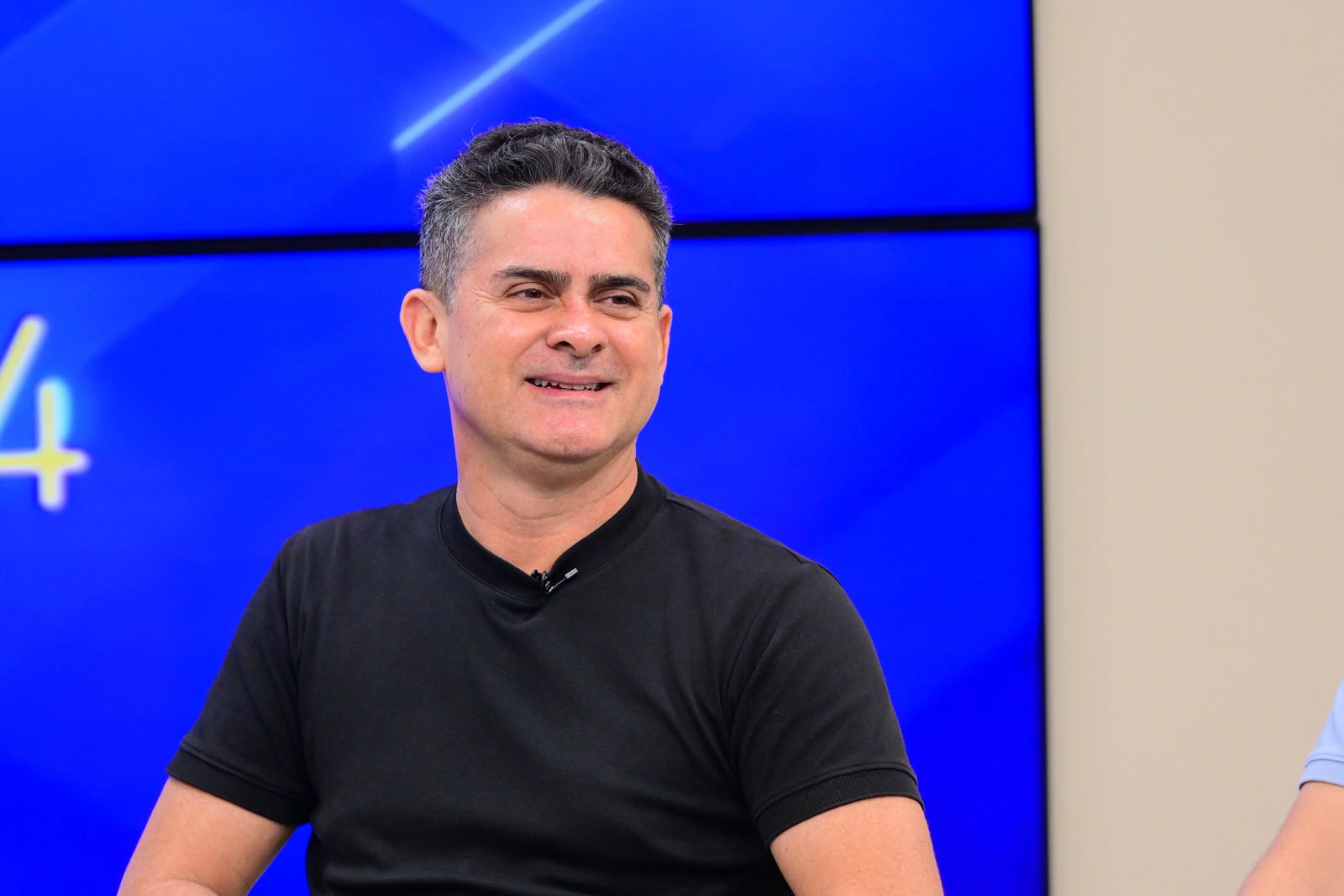Após denúncia de David Almeida, Governo recua e revoga decreto que retirava R$ 100 milhões da UEA
