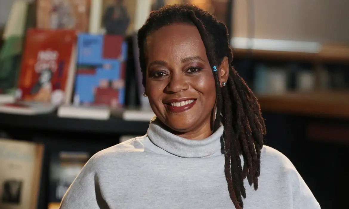 Eliana Alves Cruz é destaque na ABL em 2025