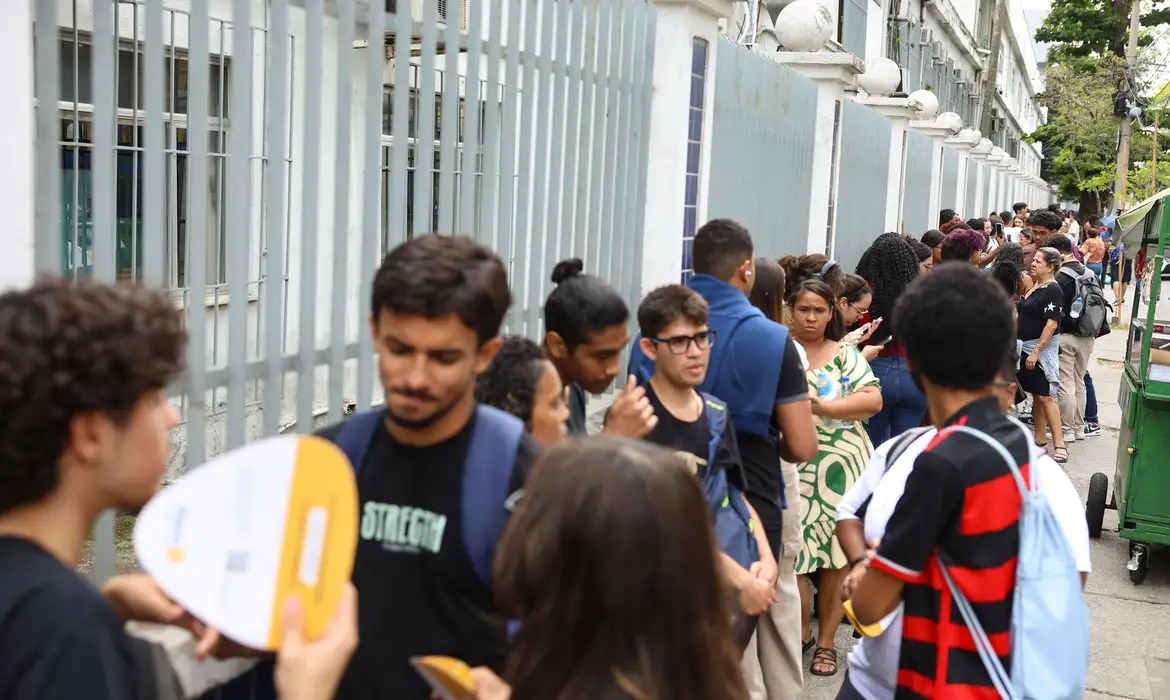 Enem 2026 taxa inscrição tem isenção para alunos