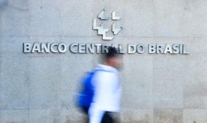 Economia brasileira mantém trajetória de crescimento, aponta Focus