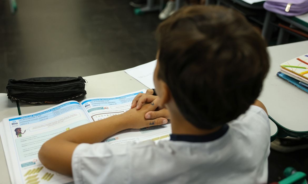 Regras: ensino integral mudam no Brasil