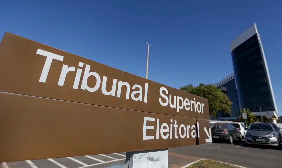 Pré-campanha das Eleições 2026 exige afastamento de comunicadores da mídia