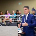 Paralisação do transporte coletivo em Manaus: David Almeida aponta falta de repasses