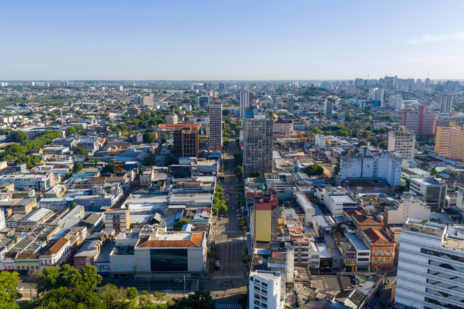 Implurb mantém atendimento presencial e virtual para requerentes em Manaus
