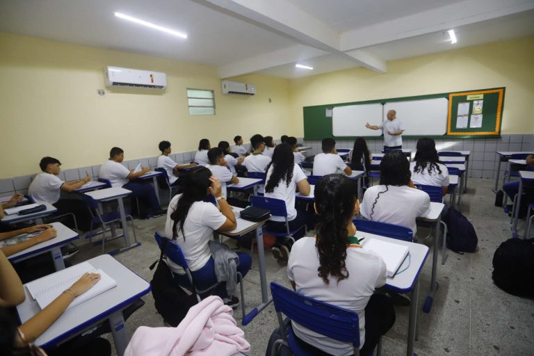 Gestores escolares serão preparados para fortalecer ensino em tempo integral