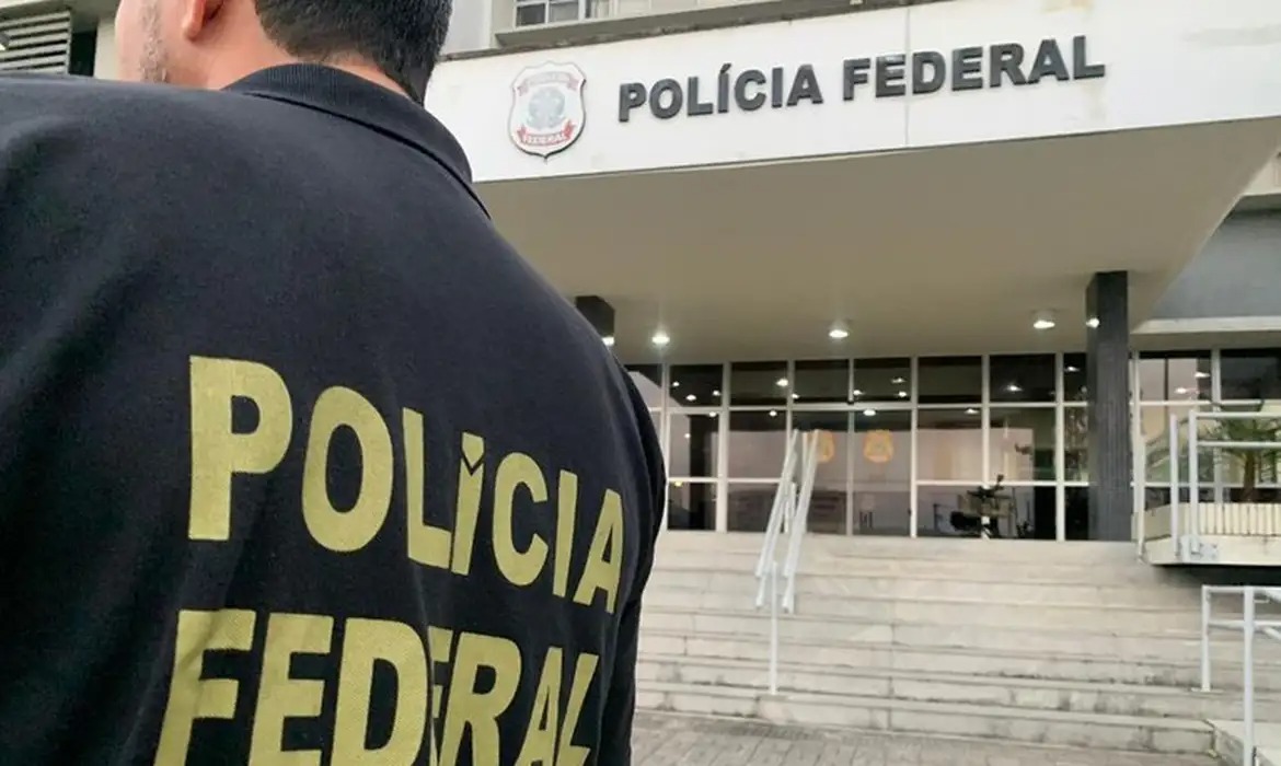 Especialistas orientam como evitar golpes em páginas falsas na internet