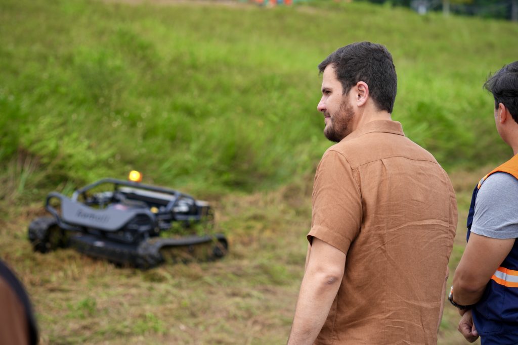 Nova tecnologia reduz esforço dos garis e amplia serviços em Manaus