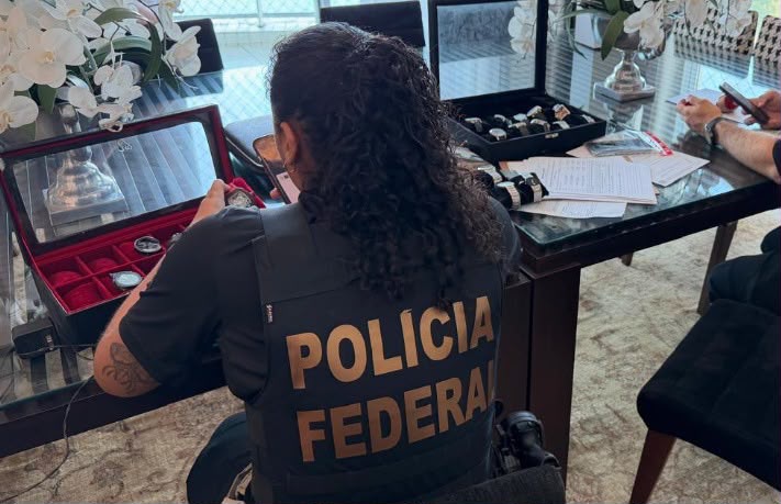 Ponta Negra e Adrianópolis são alvos de operação da Polícia Federal