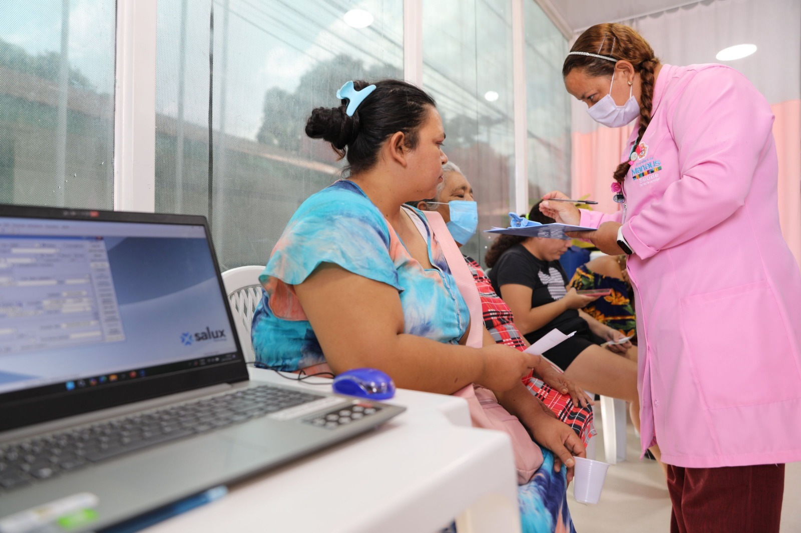 Unidades móveis levam saúde e prevenção para comunidades de Manaus