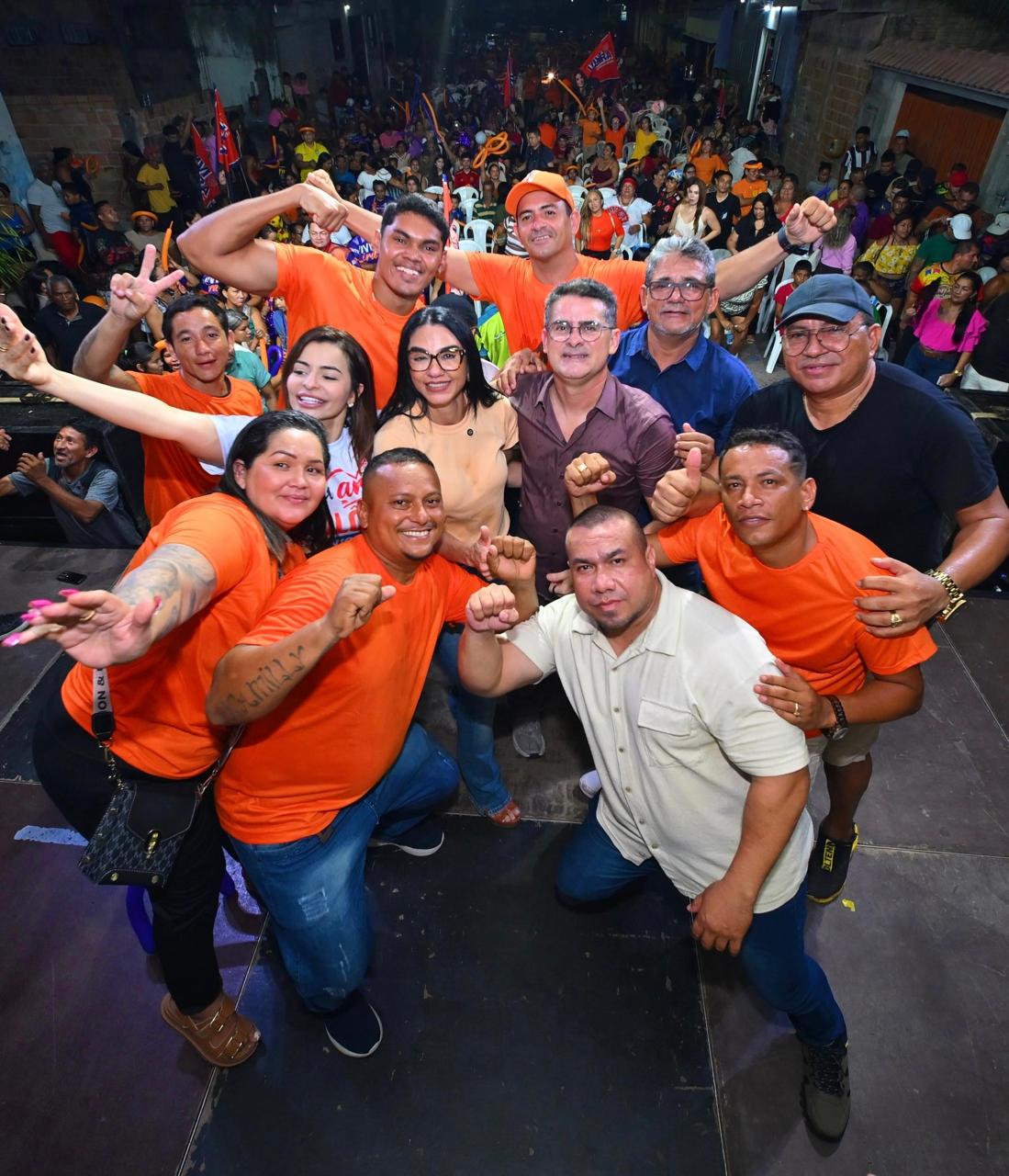David Almeida participa do lançamento da candidatura de Vivi Lira e presta contas de obras em Manaus