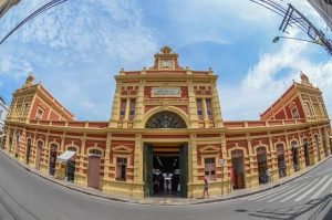 Conheça a história do Mercado Adolpho Lisboa, patrimônio de Manaus