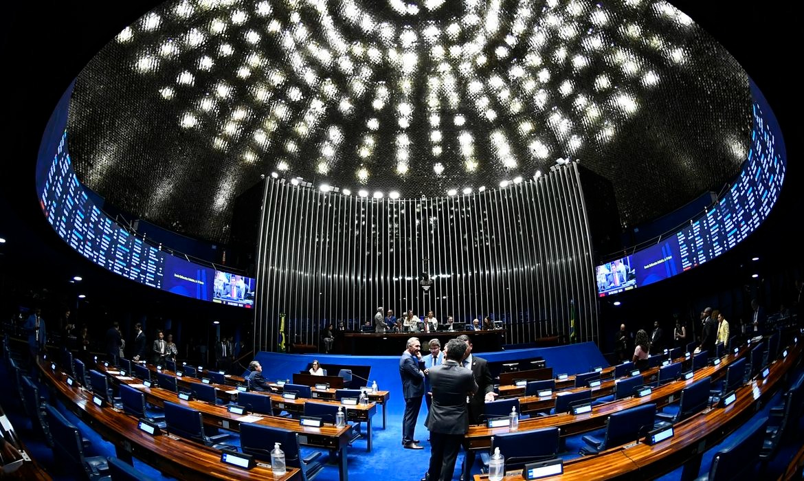 Congresso retoma atividades e prioriza votações em agosto