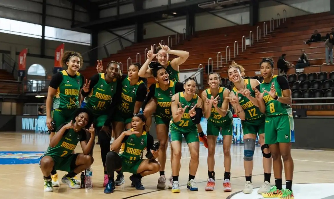 Brasil busca classificação à semifinal do Sul-Americano