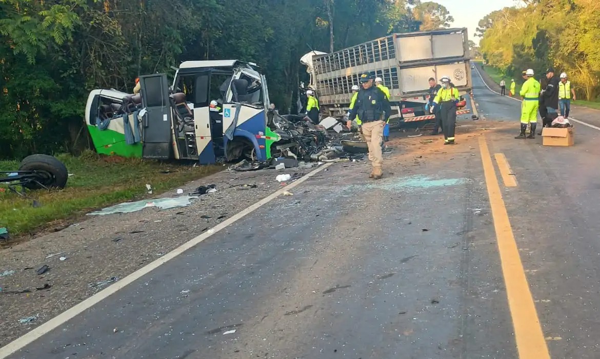 Acidente no Paraná: veja o que se sabe sobre a tragédia na BR-373