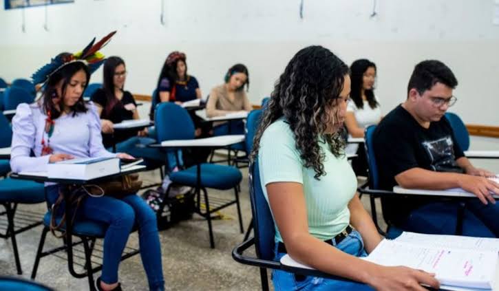 Estudantes do Prouni podem solicitar auxílio mensal de R$ 700
