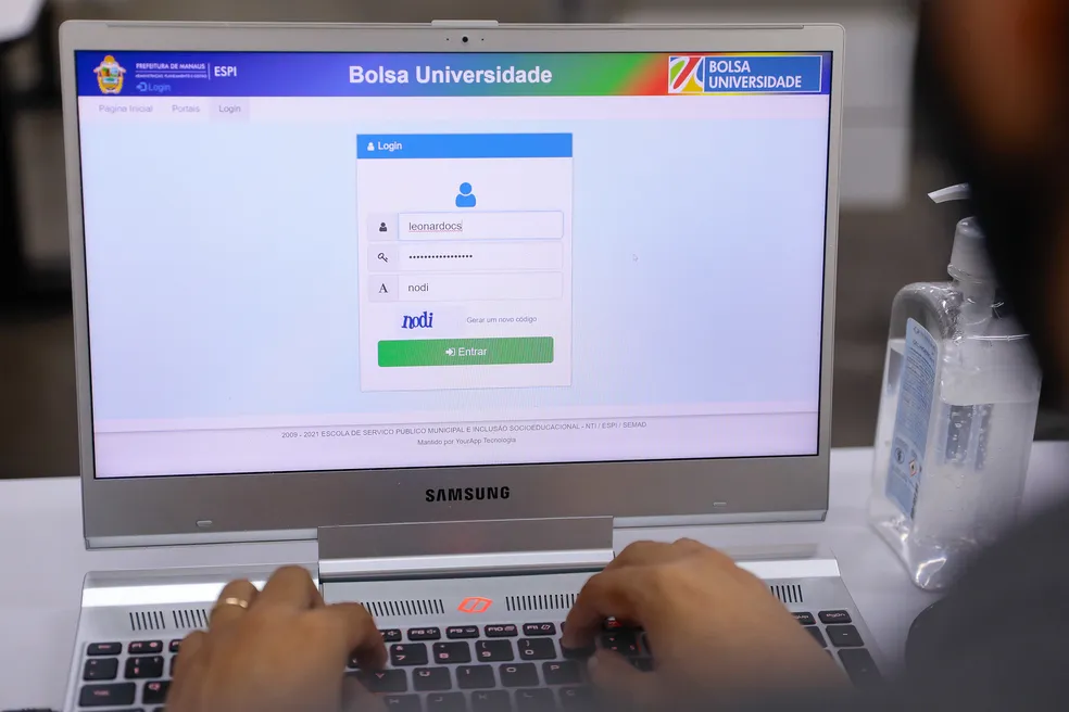 Prefeitura abre Bolsa Universidade 2027 e prevê mais de 20 mil vagas na capital