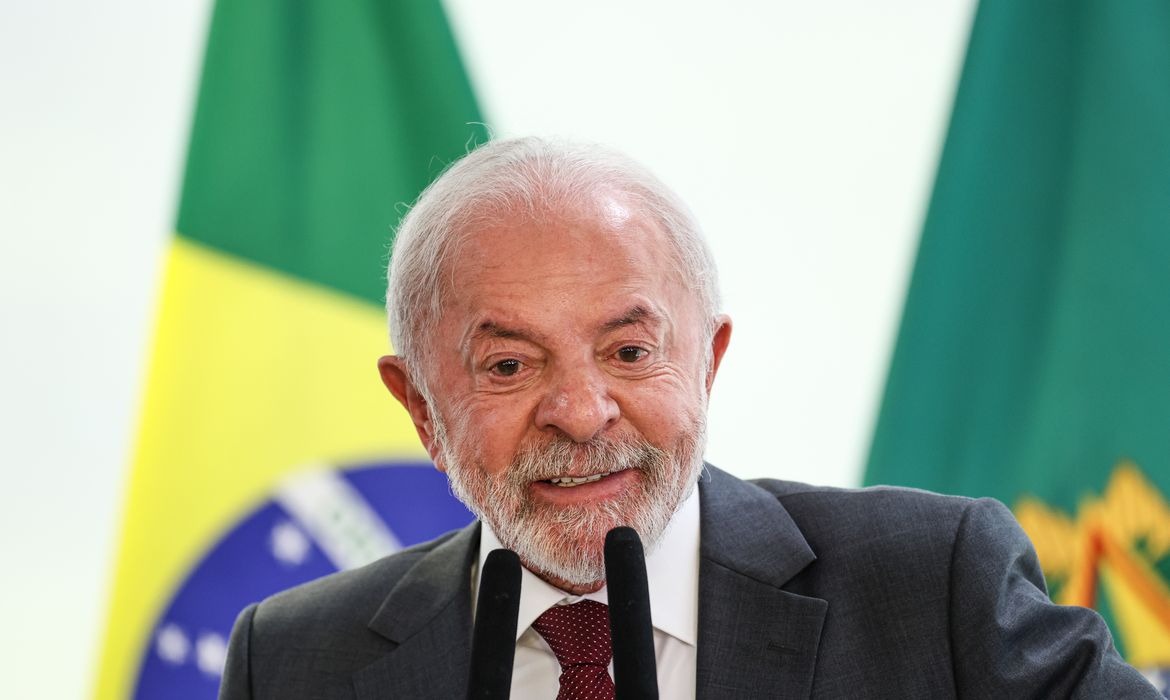 Lula associa transparência no caso Master à necessidade de explicações à população