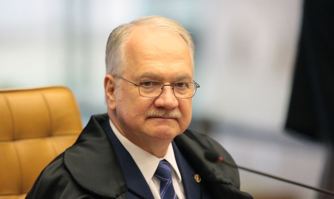 STF aumenta transparência sobre Banco Master com nova determinação de Edson Fachin