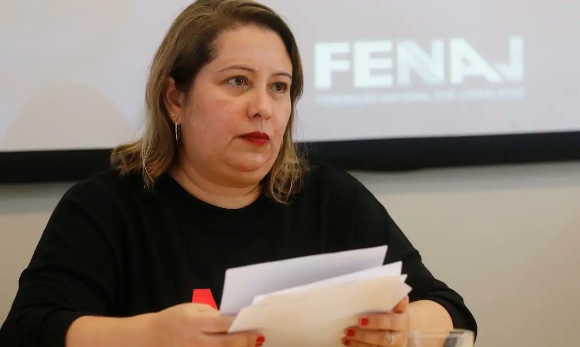 Fenaj alerta para efeito das redes sociais sobre propostas nas eleições 2026
