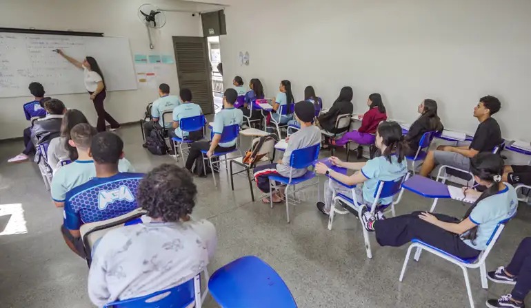 Candidatos da PND devem concluir questionário neste sábado