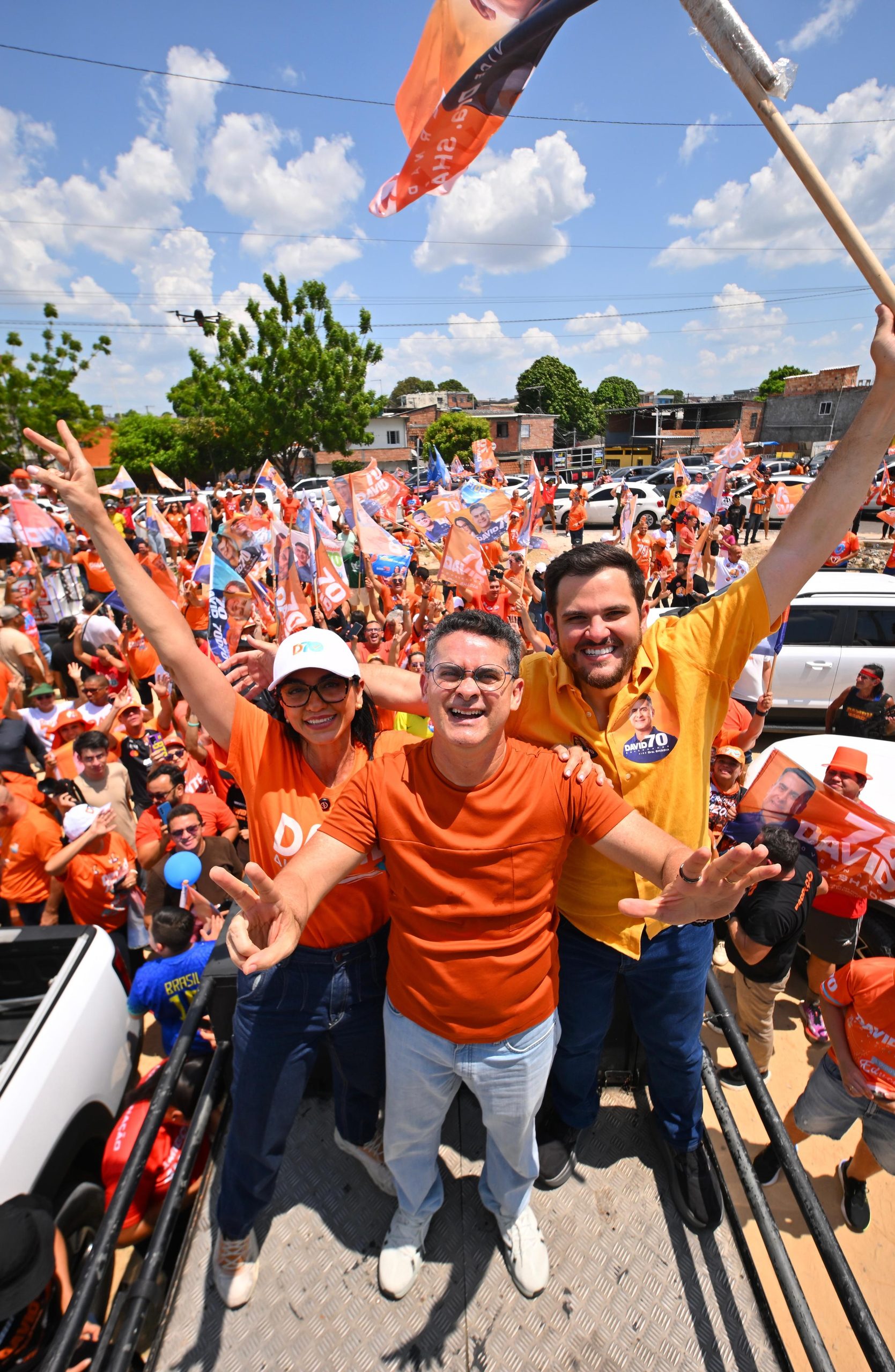 David Almeida encerra carreata com Renato Junior e Dra. Shádia