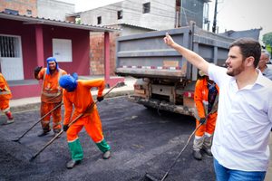 Renato Junior mantém obras viárias em diferentes pontos de Manaus