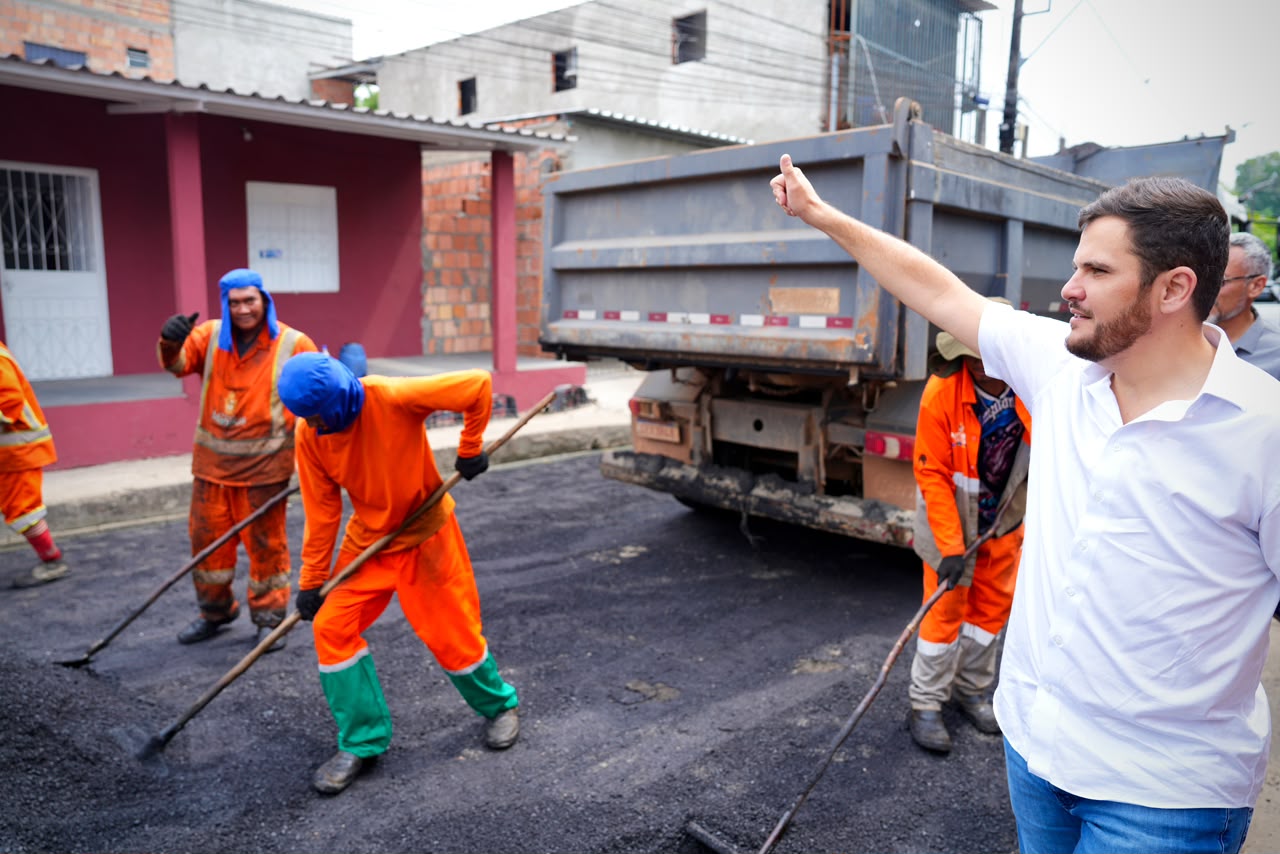 Renato Junior mantém obras viárias em diferentes pontos de Manaus