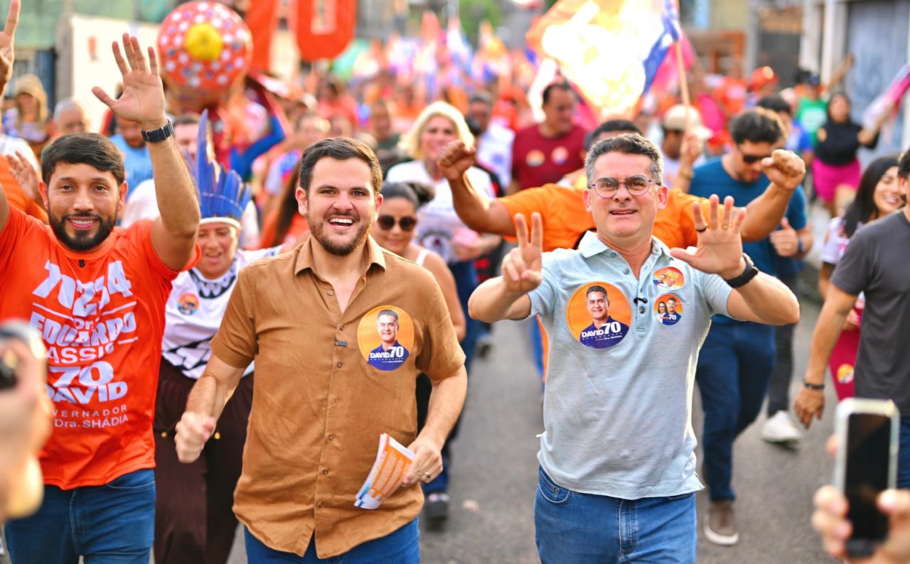David Almeida encerra semana de agendas com caminhada na Redenção